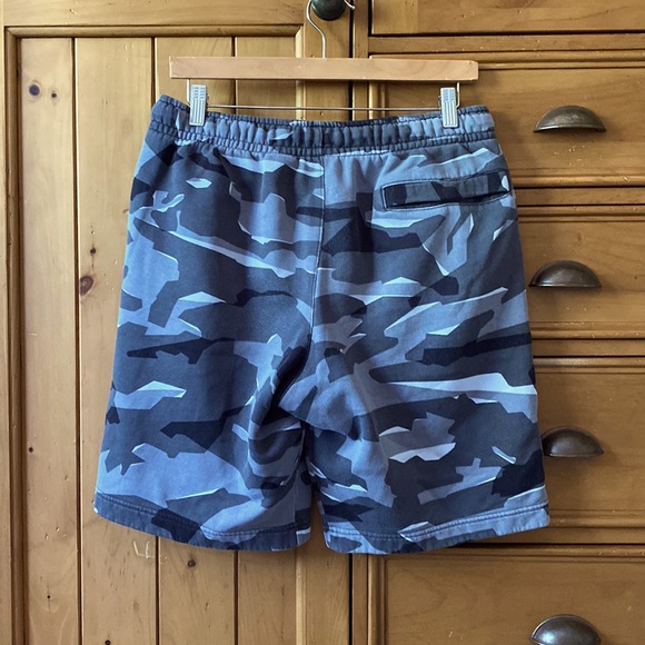 Nike Sweat Shorts Drawstring - Picture 2 of 3